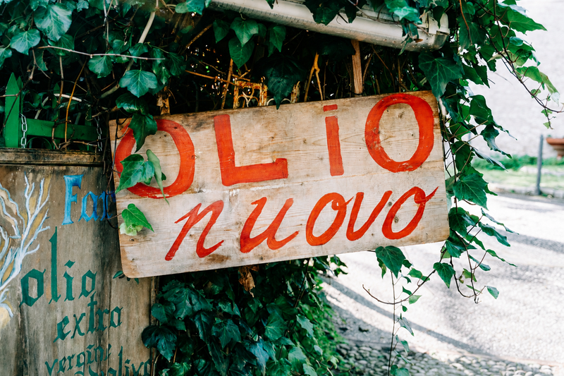 Olio su tavola, campagna istituzionale